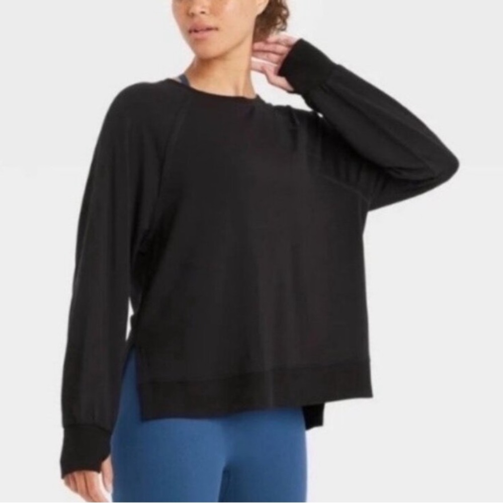 Black Long Sleeve Sweatshirt Joylab w slits